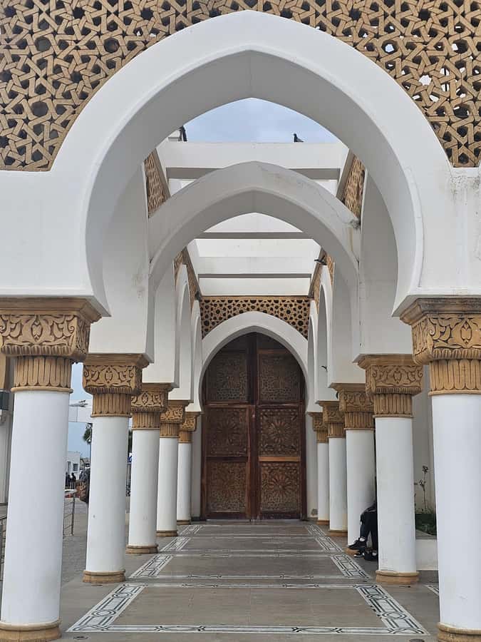 Private Day Trip: Gibraltar & (Tangier) Morocco from Seville - What private service changes