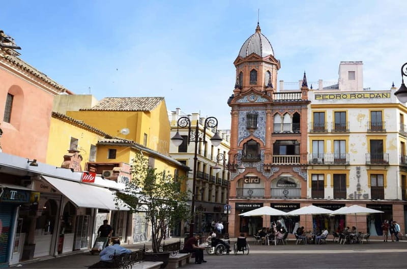 Private Guided Tour of Complete Seville and Jewish Quarter - What the private format adds