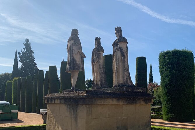 Private guided tour of the Alcazar de los Reyes Cristianos - Towers, walls, mosaics, and interiors