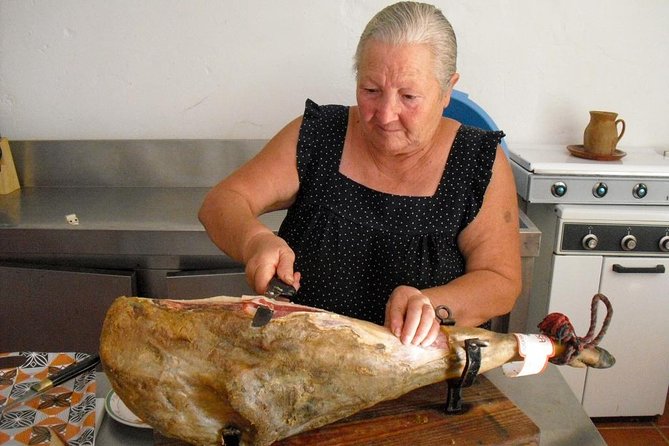 Private Iberian ham tour to the Sierra de Aracena - Jabugo and the curing house