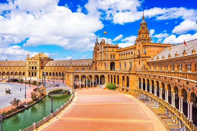 Private Monumental Walking Tour in Seville - Seville Cathedral and the Giralda