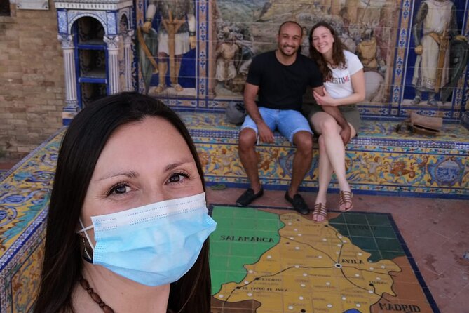 Private personalized Seville street tour of 2.5 hours - Seeing the Cathedral and Real Alcazar from outside