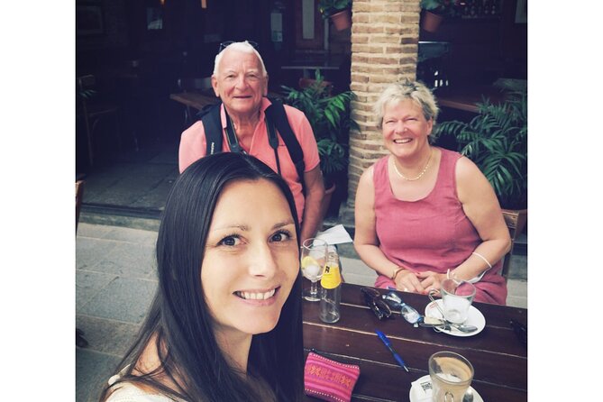 Private personalized Seville street tour of 2.5 hours - What the guide adds to the walk