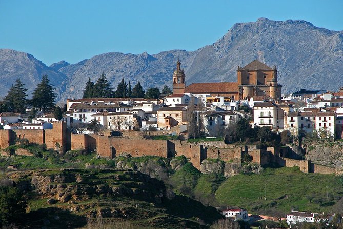 Private Seville Transfer to Malaga Including Visit to Ronda - Exploring Ronda’s old town in three hours