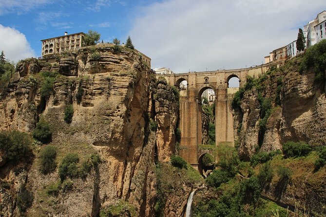 Private Tour from Seville to Setenil and Zahara and Ronda - Who should book this experience?