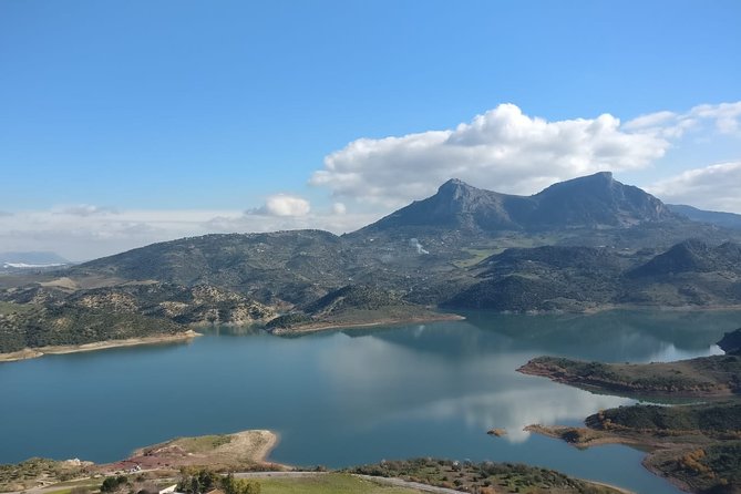 Private Tour Ronda and White Villages from Seville - Zahara de la Sierra and your first white village