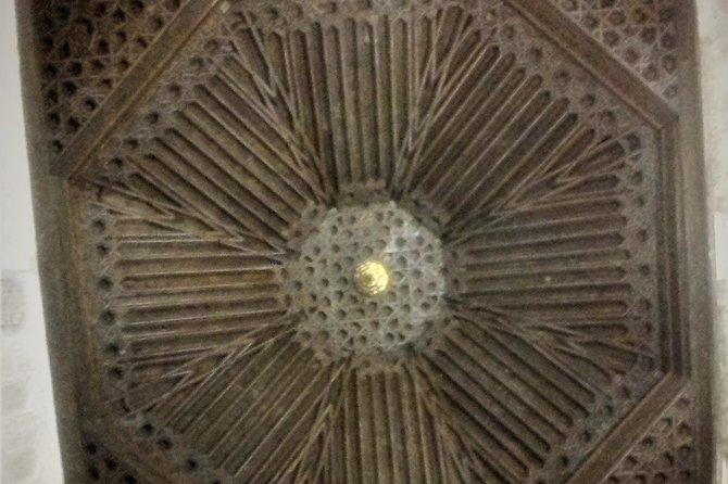 Private tour Royal Palace+Cathedral - Meeting at Puroazahar or arranging hotel pickup