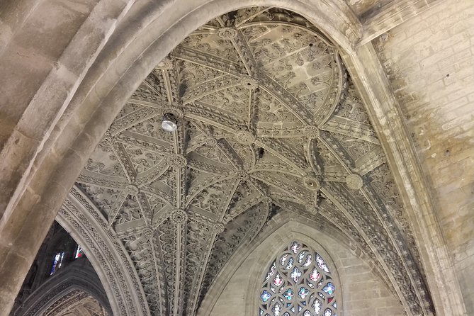 Private visit Cathedral and Royal Alcazares of Seville - Who should book this tour