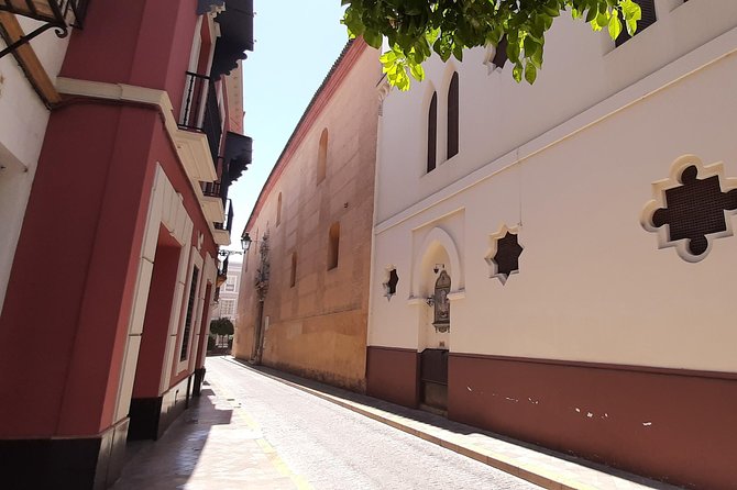Private visit to the Jewish Quarter of Seville (Sta. Cruz and San Bartolomé Neighborhoods) - Should you book Clara’s Jewish Quarter tour?