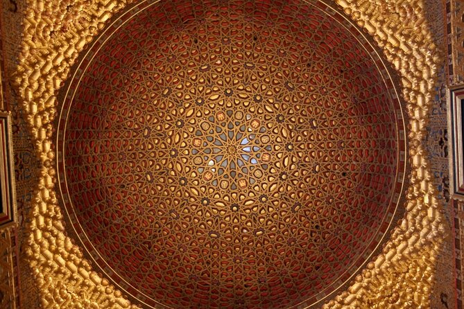 Private Walking Tour Alcazar and Cathedral in Sevilla - Who will get the most from this tour?