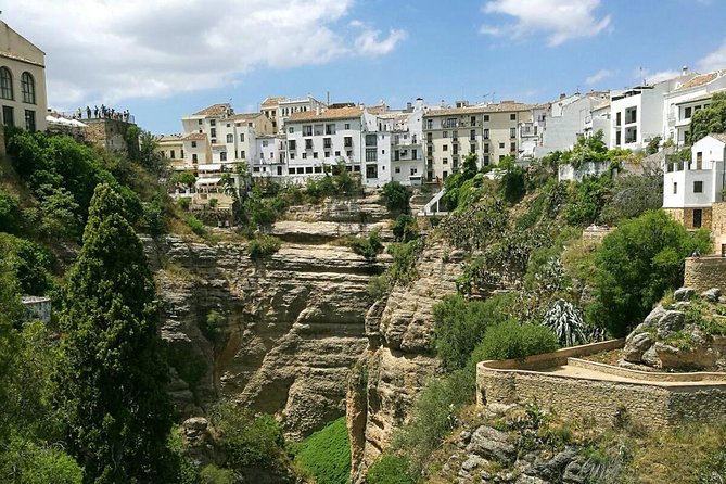 Private White Villages & Ronda Day Tour from Seville - Why the private guide makes a difference