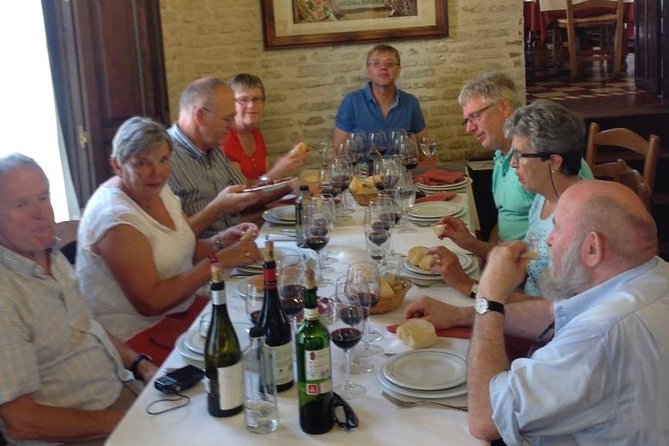 Private wine tasting meals at Seville's oldest tavern - The first glasses: Spanish regions and grapes
