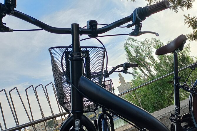 Rent your bike in Seville - What the staff add to the experience