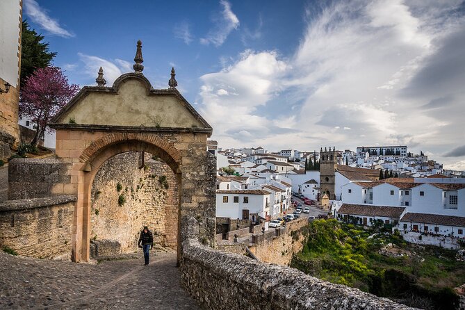 Ronda and White Villages Guided Tour from Seville - Ronda in a short window