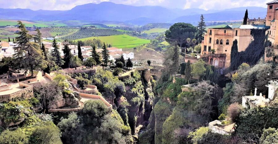 Ronda: Sightseeing Walking Tour - The bullring and Tauromachy museum