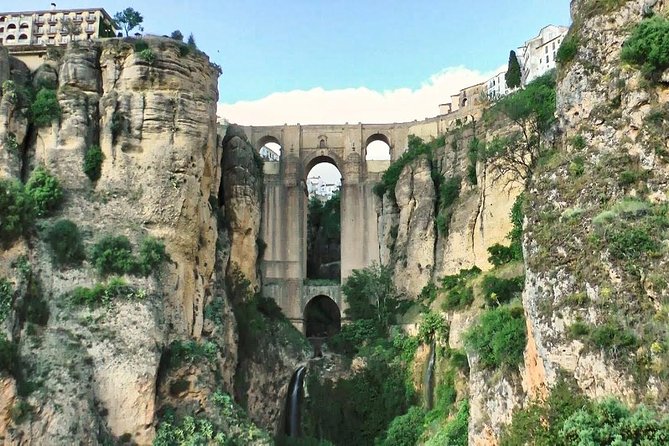 Ronda & White Villages Small Group Tour from Seville - Ronda: gorge views, old streets, and the Puente Nuevo