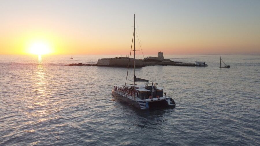 Sancti Petri: Sunset Catamaran Cruise - Sunset from the catamaran