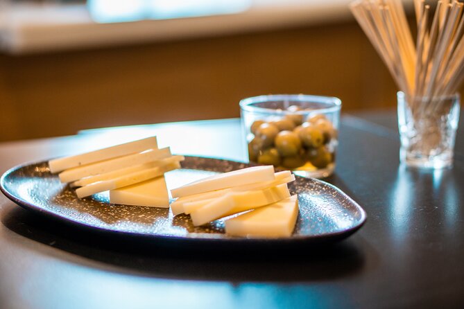Sangria and Tapas Tasting Experience - How the four-course tasting is likely to feel