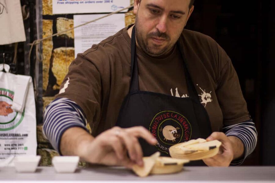 Secret Food Tour Seville - Meeting your guide at Plaza del Salvador