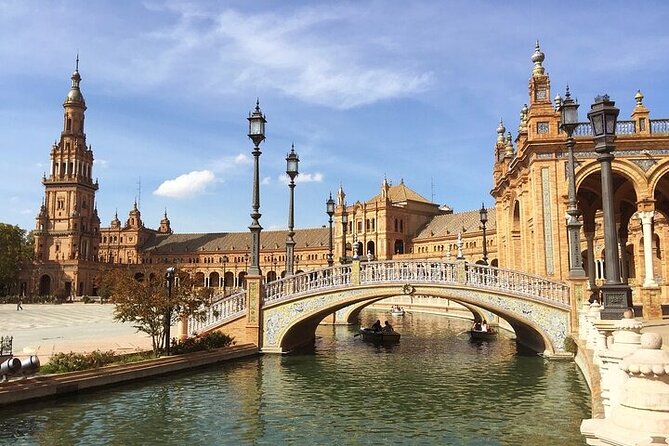 Secretos del Parque María Luisa & Plaza de España Tour en Español - Why the 5:00 pm start matters