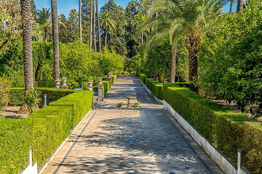 Secrets of Maria Luisa Park and Plaza de Espana - The Machado and Álvarez Quintero glorietas