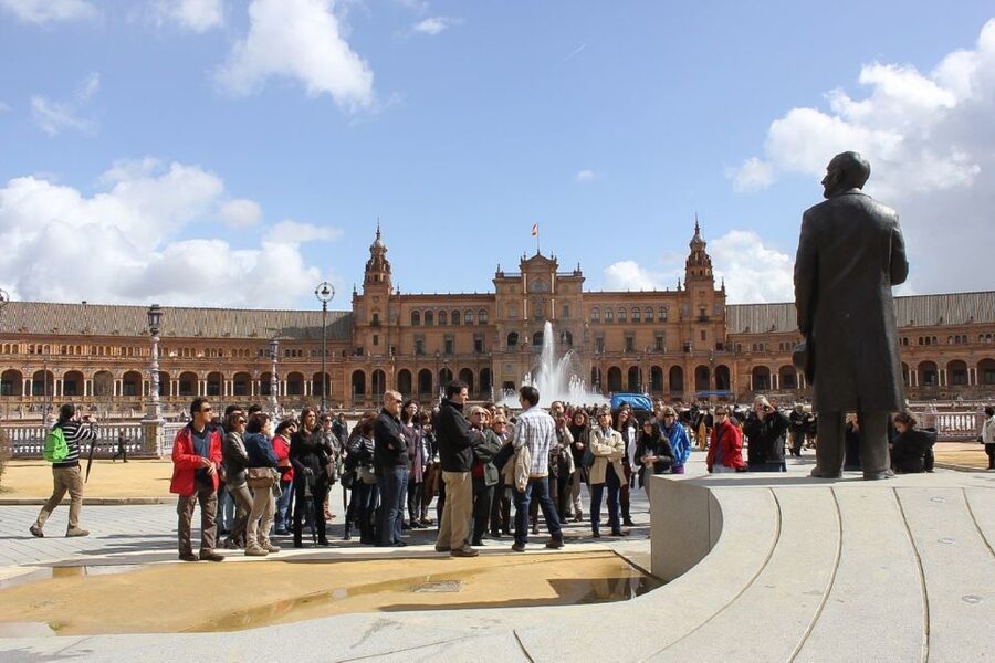 Secrets of Maria Luisa Park and Plaza de Espana - Starting near La Raza or the San Diego fountain