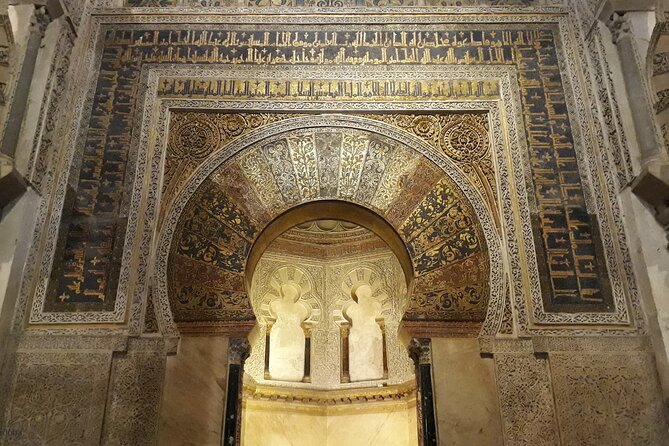 Semi-private visit to the Mosque-Cathedral of Cordoba - Seeing the cathedral inside the mosque