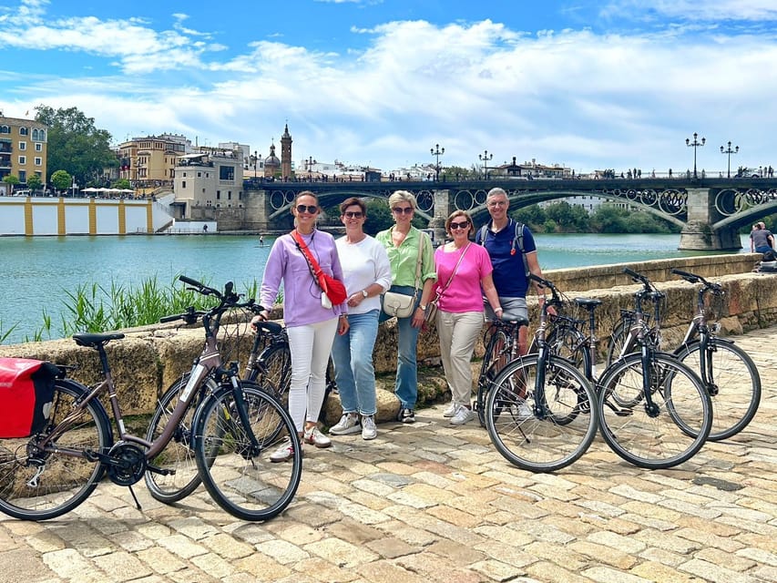 Sevilla: 100% Nederlandstalige Highlights Tour op E-BIKE - San Telmo Palace and the Route Toward the River