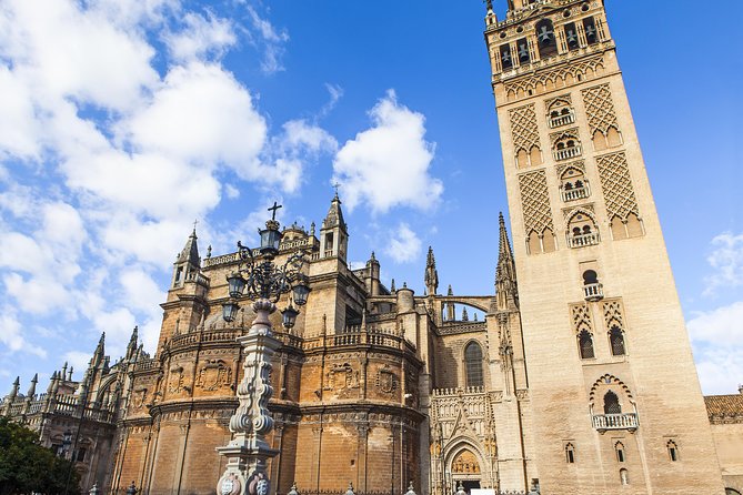 Sevilla: Best Monumental Free Walking Tour - Starting at Iglesia del Salvador in Seville’s old center