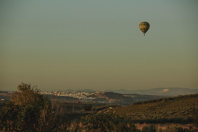 Sevilla Hot Air Balloon Rides - The early start and meeting-point reality