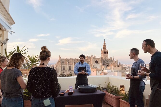 Sevilla: Rooftop Paella Cooking Class & 30-minute expert Q&A - The 30-minute local Q&A