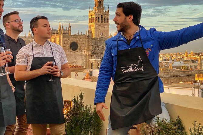Sevilla: Rooftop Paella Cooking Class & 30-minute expert Q&A - The souvenir that makes the class practical