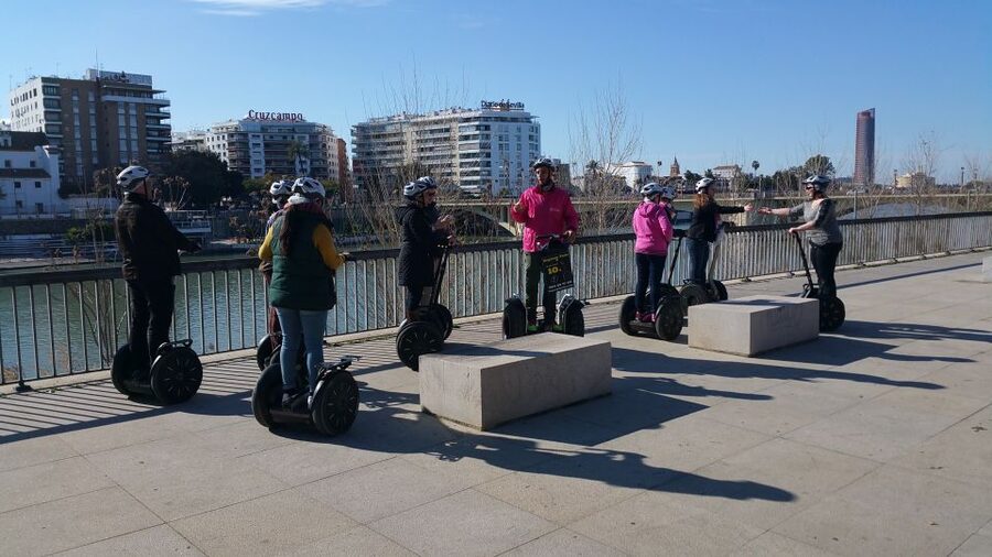 Seville: 1, 2 or 3 Hour Segway Tour - The two-hour route: Triana and Seville’s historic center