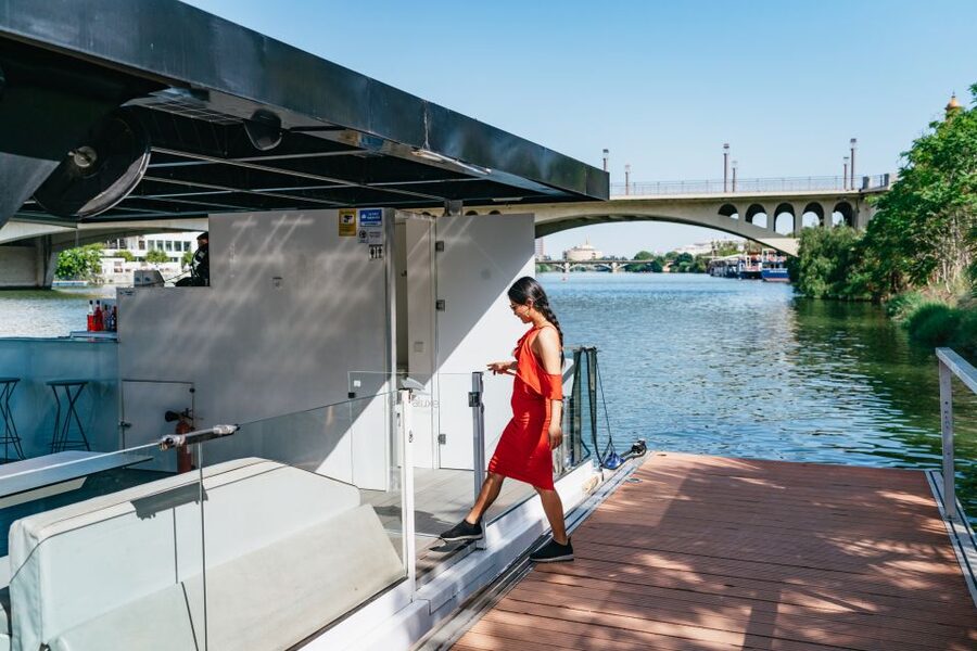 Seville: 1-Hour Guadalquivir River Sightseeing Eco Cruise - What the electric boat changes