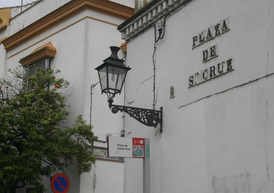 Seville: 1-Hour Walking Tour Barrio de Santa Cruz - How this compares with walking Santa Cruz alone