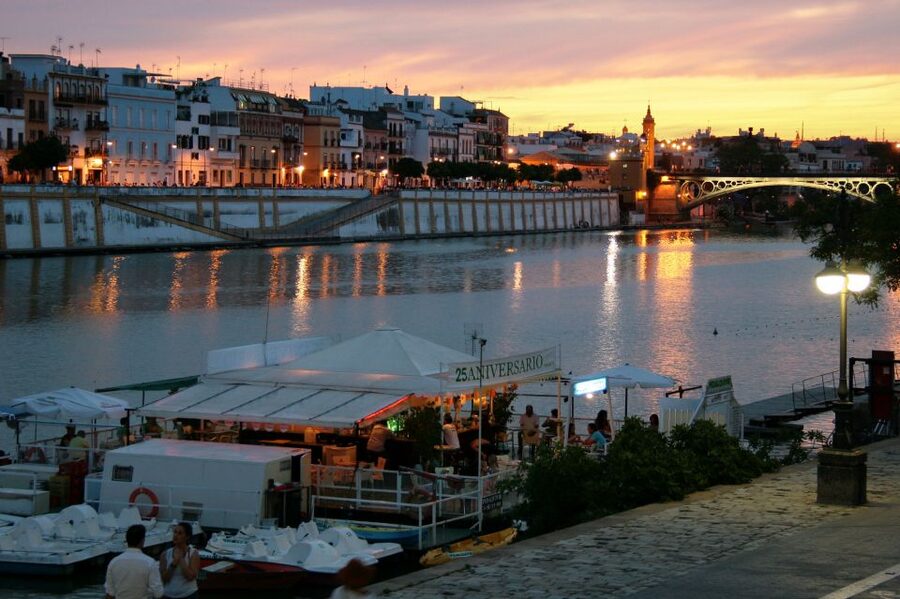Seville: 2.5-Hour Evening Electric Bike Tour - Maria Luisa Park and Plaza de España at sunset