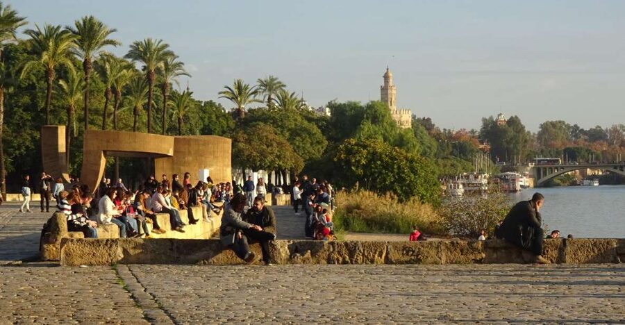 Seville: 2.5-Hour Evening Electric Bike Tour - Starting at Castelar 9 near Seville’s main sights
