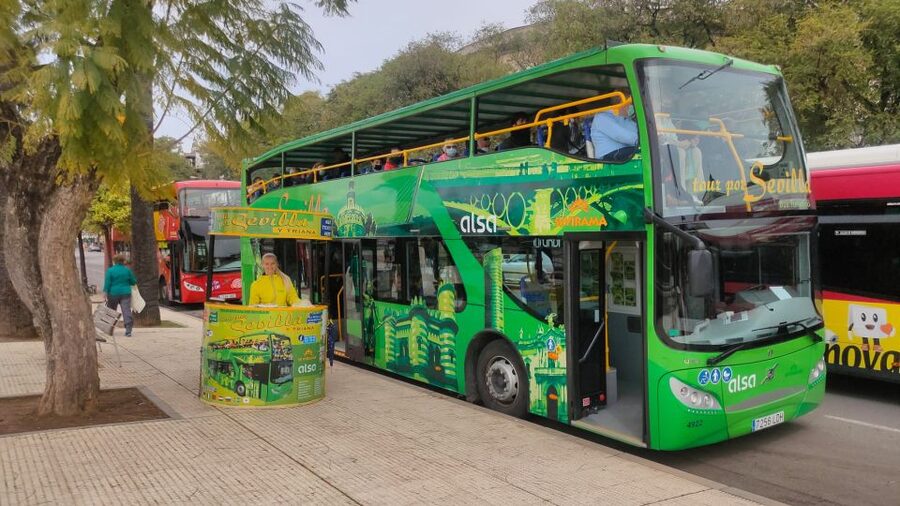 Seville: 2-Day Hop-on Hop-off Bus Ticket - Audio quality, staff, and what can go wrong
