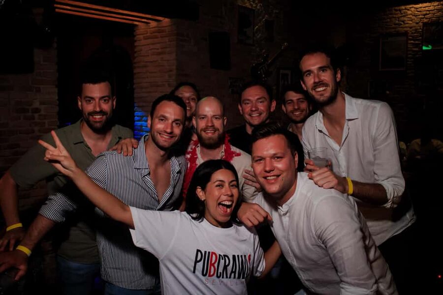 Seville: 3 Bars Pub Crawl + VIP Club Entrance & 3 Free Shots - The Move to a Seville Club Around 1:00 a.m.