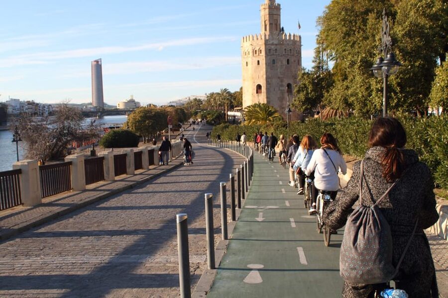 Seville: 3–Hour Bike Tour along the Guadalquivir River - Key points at a glance