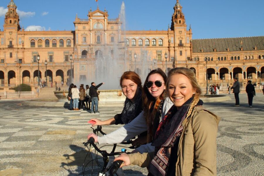 Seville: 3–Hour Sightseeing Tour - Avenida de la Constitución and the Giralda