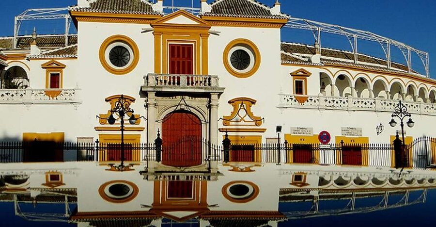 Seville 4-Hour Guided Walking Tour - Cathedral and Giralda: the city’s layered past