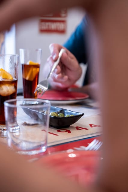 Seville Adventure: Historic Walking Tour & Traditional Tapas - Key points to know before booking