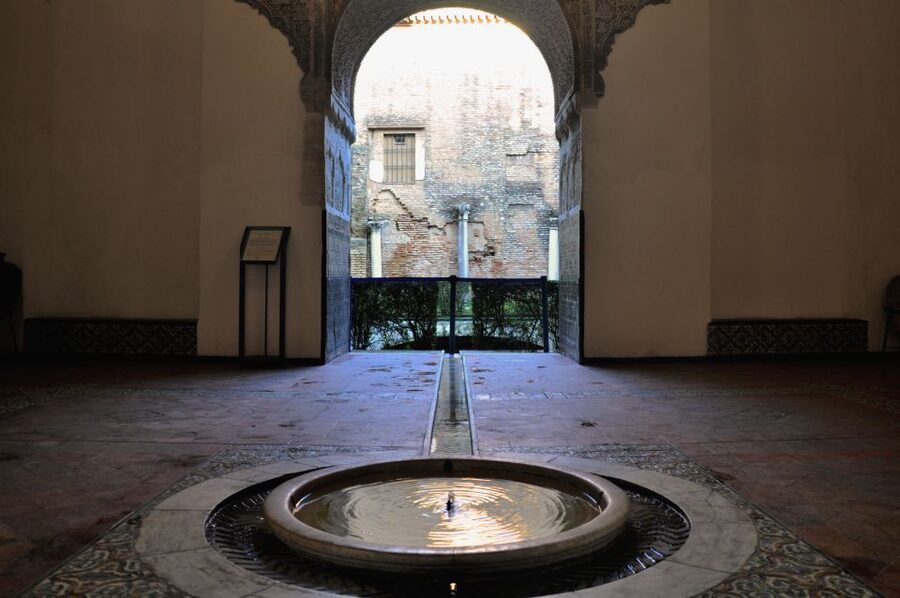 Seville: Alcazar & Cathedral Skip-the-Line Guided Tour - Key points to know
