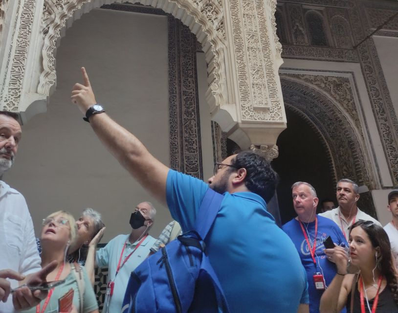 Seville: Alcázar Guided Palace Tour with Priority Access - Priority access and the meeting point