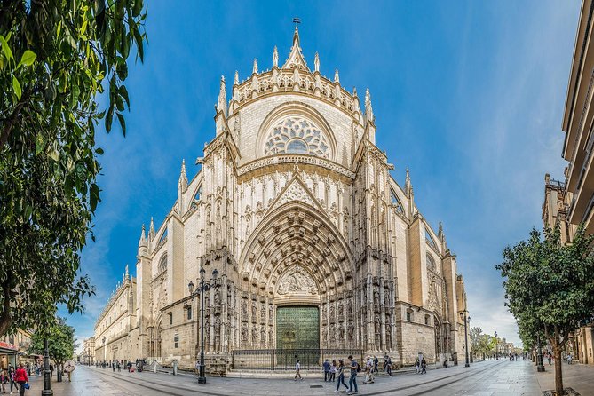 Seville & Alcazar Skip the Line from Cadiz Port (Cruisers Only) - Group size, pace, and physical demands