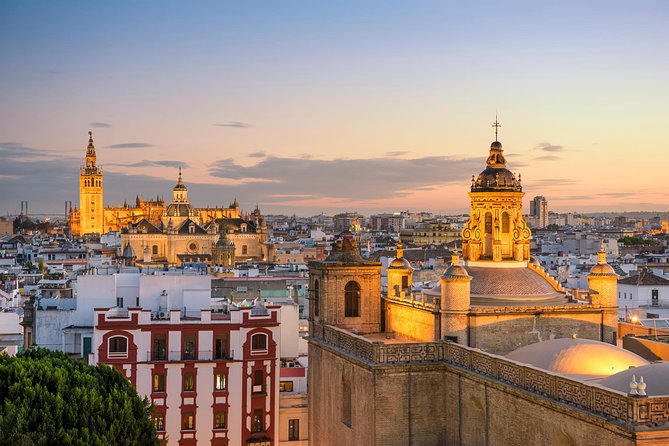 Seville & Alcazar Skip the Line from Cadiz Port (Cruisers Only) - Walking into Santa Cruz