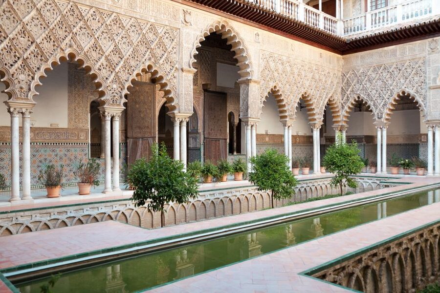 Seville: Alcazar Skip-the-Line Guided Tour with Tickets - Entering the Alcazar without the long wait