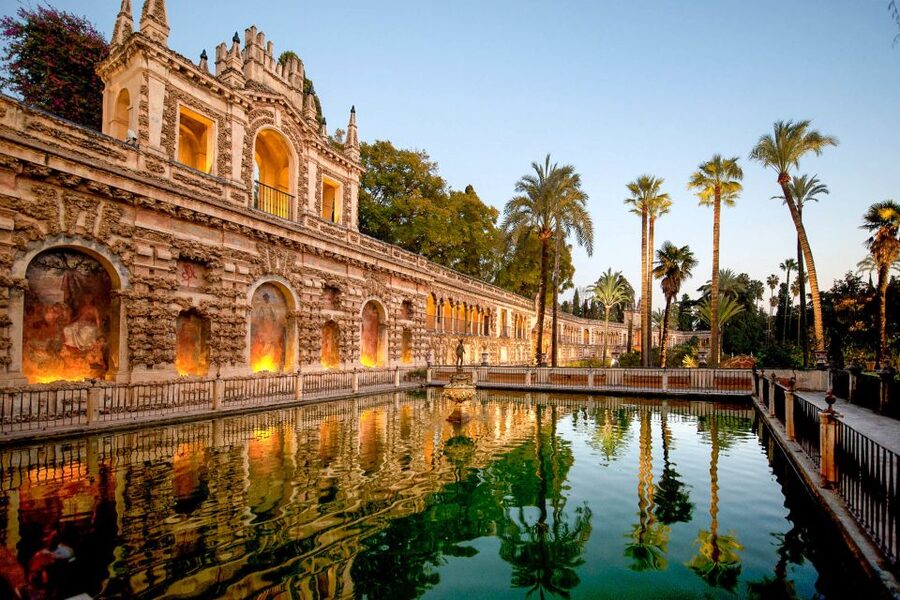 Seville: Alcazar Skip-the-Line Guided Tour with Tickets - Meeting at Shop Murillo near the Plaza del Triunfo