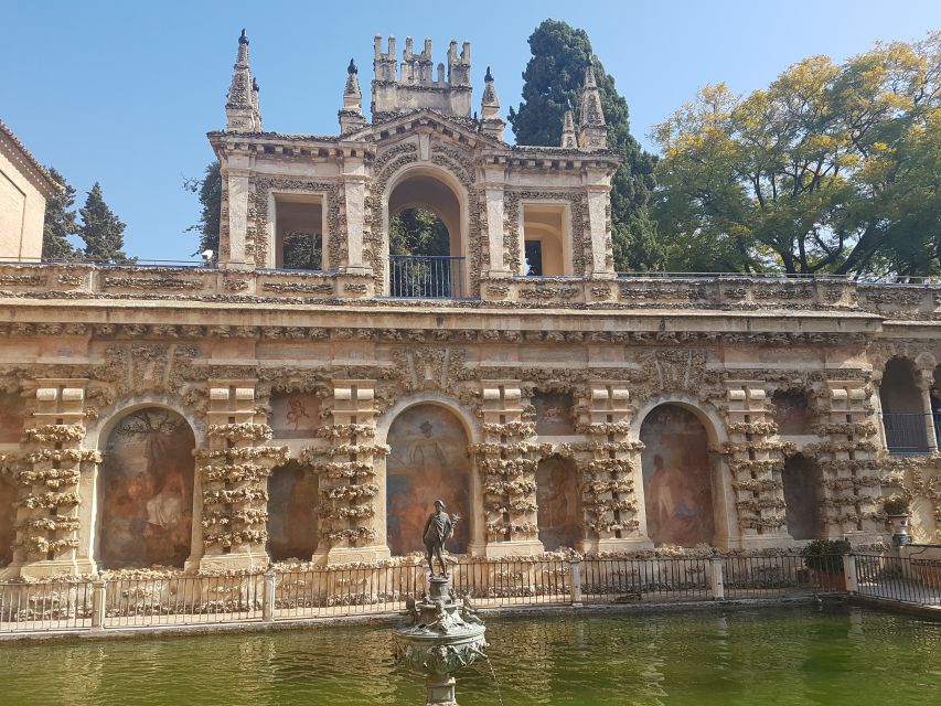 Seville: Alcázar Tour with Tickets Included - The Patio de las Doncellas and Mudéjar design